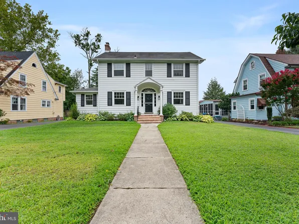 220 Linden Ave, Riverton, NJ 08077