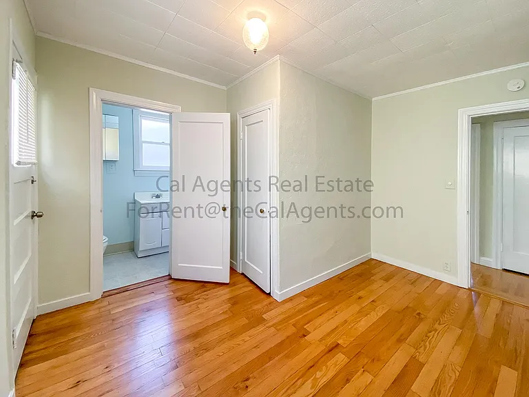 257 Trinity Ave — Photo 10