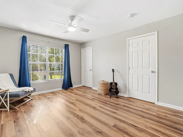 9911 Porta Leona Ln — Photo 24