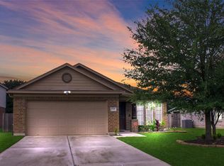 1714 Sun Point Ct, Humble, TX 77396