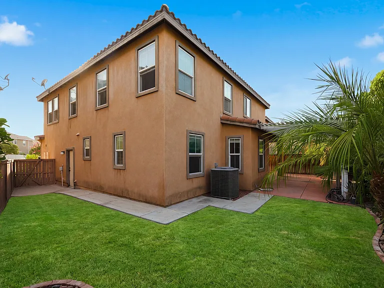 1728 Edmon Way — Photo 33