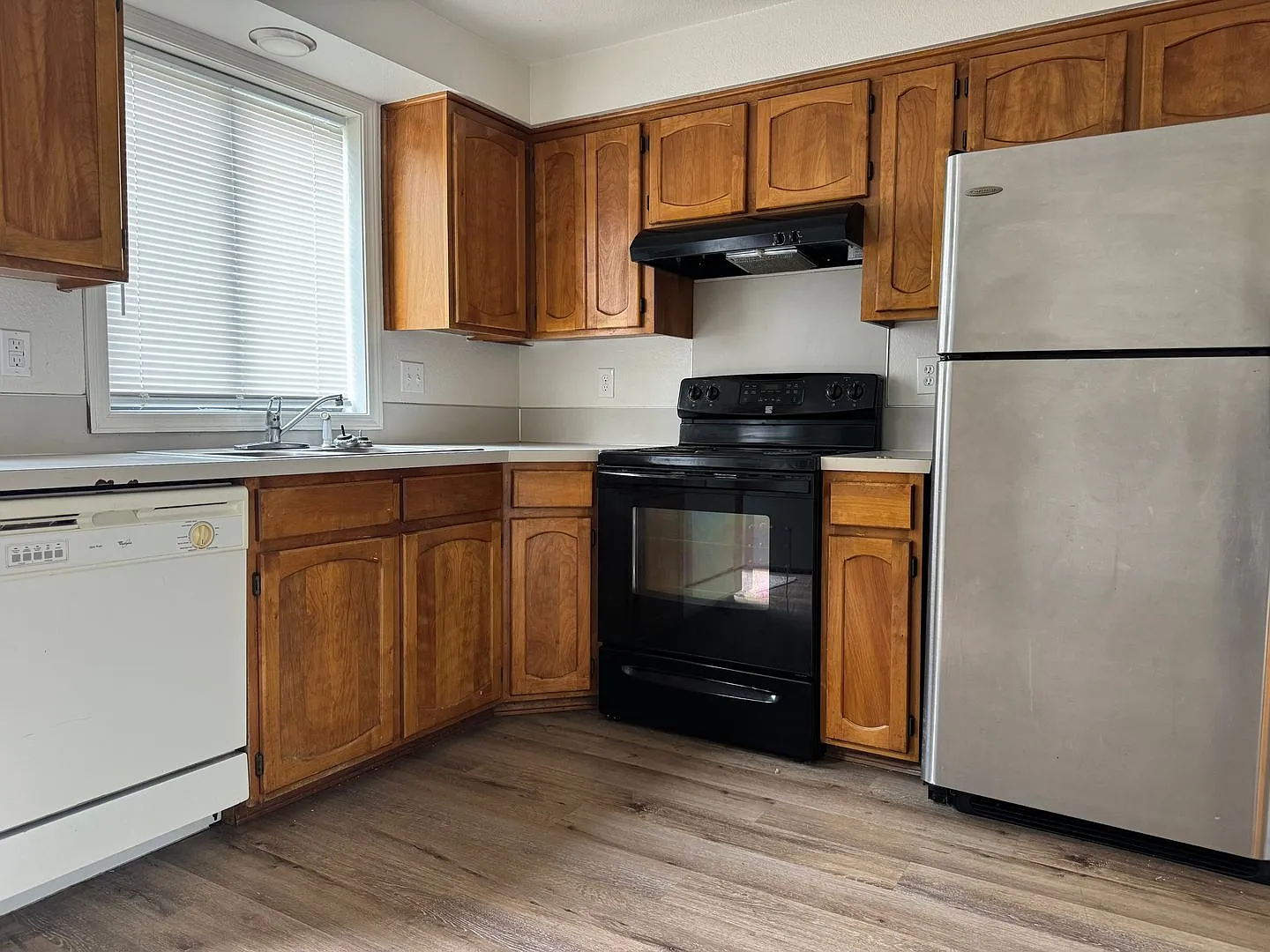 Spacious Updated 2-Bedroom, 1.5-Bath Condo — Photo 3