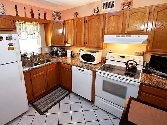 2nd image of 7920 Sun Island Dr S APT 307