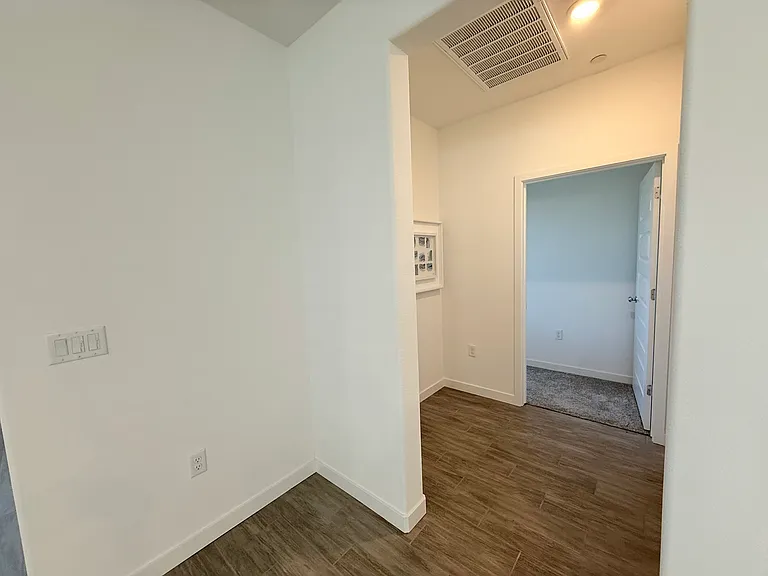4594 Duckhawk Cir — Photo 25