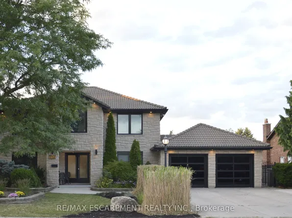 176 Albion Falls Blvd, Hamilton, ON L8W 1R6