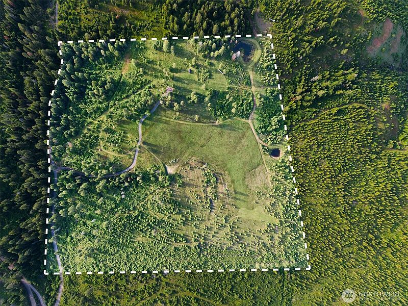 5th image of 1335 Payne Hollow Road