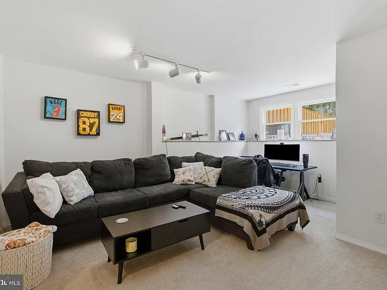 6123 Joust Ln — Photo 23