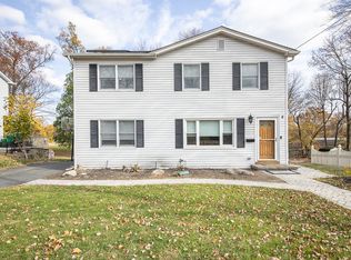 8 Loran Ct, Nanuet, NY 10954