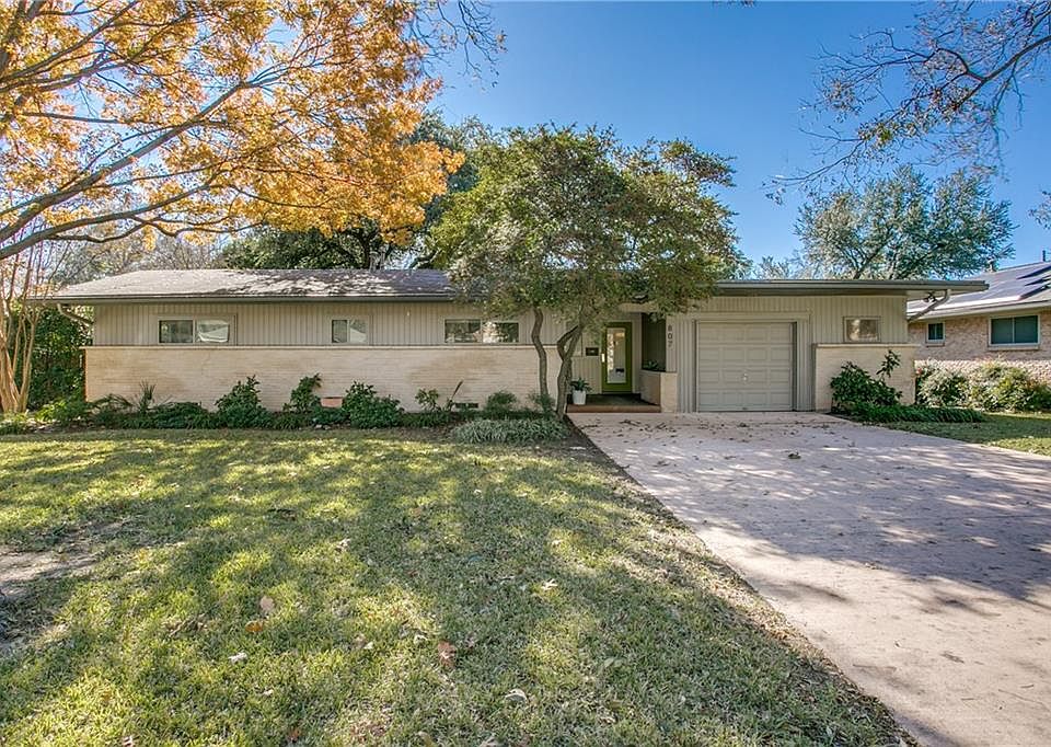 1st image of 807 James Dr