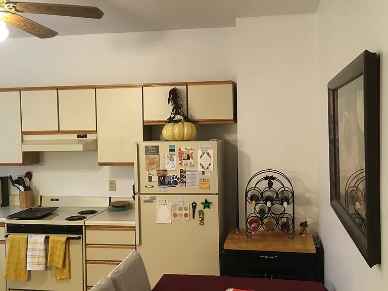 671 Ferry St — Photo 10
