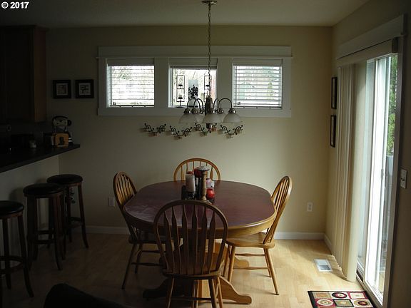 4th image of 1309 NW 18th Ct