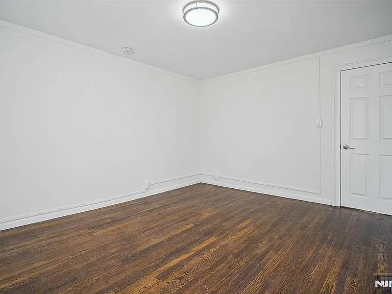 137 Closter Dock Rd #2 — Photo 19