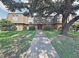 2923 Las Vegas Trl #2923, Fort Worth, TX 76116