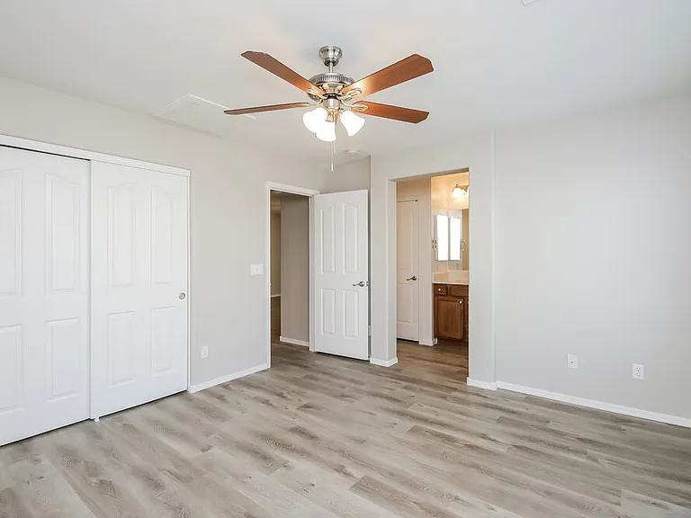 2370 W Gold Dust Ave — Photo 10