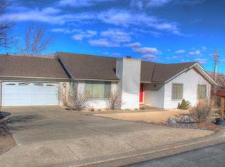 225 Mogul Mountain Dr, Reno, NV 89523
