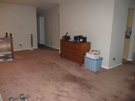 3rd image of 83 Jacobsen Ave