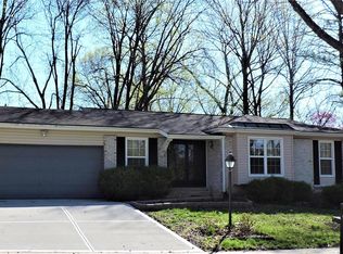 2144 Pheasant Run Dr, Maryland Heights, MO
