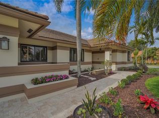 2021 SW 97th Ln, Davie, FL 33324