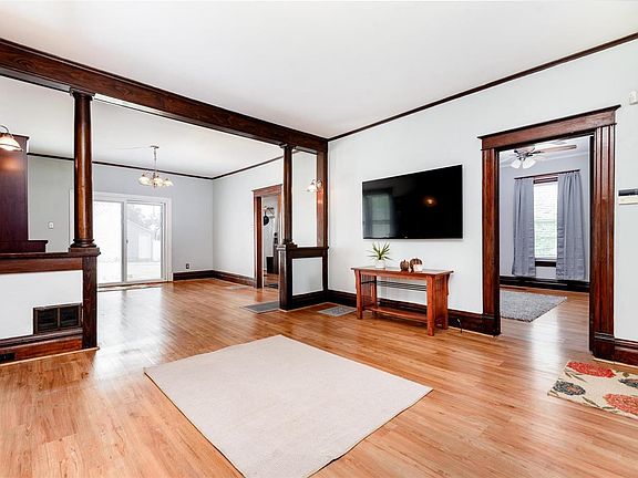 2nd image of 7032 Marquette Ave