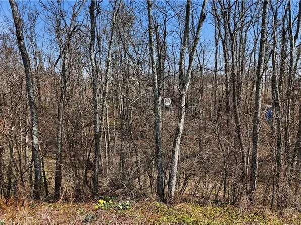 14489 Clay Pike, Senecaville, OH 43780