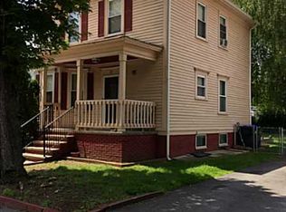 12 Squanto St, Providence, RI 02904
