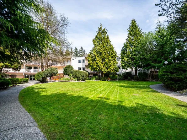 12890 17th Ave #204, Surrey, BC V4A 1T5
