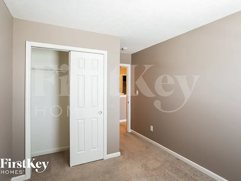 2822 Beethoven Ave — Photo 9