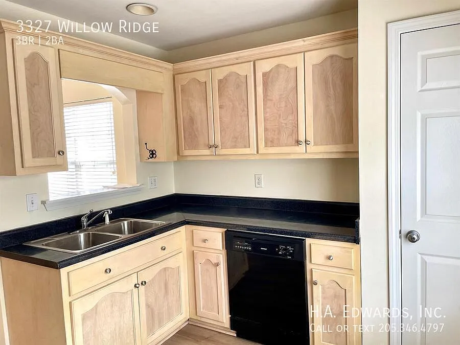 3327 Willow Ridge — Photo 4