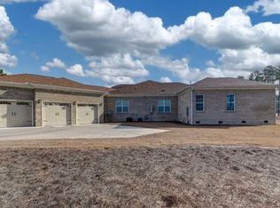 156 Island View Cir, Elgin, SC 29045