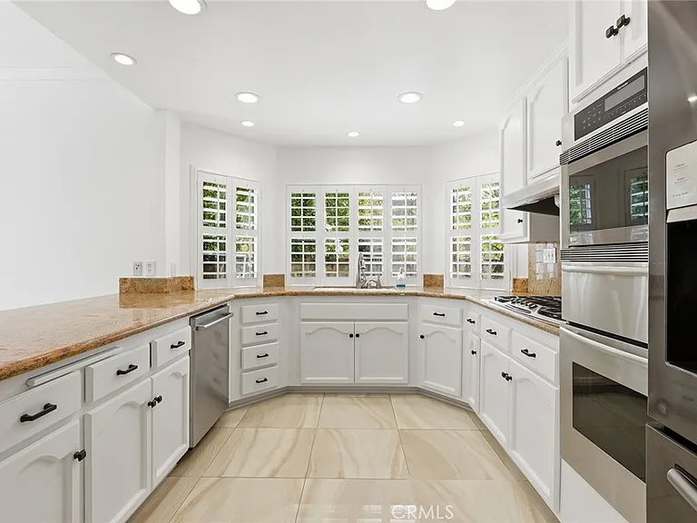 29749 Kimberly Dr — Photo 11