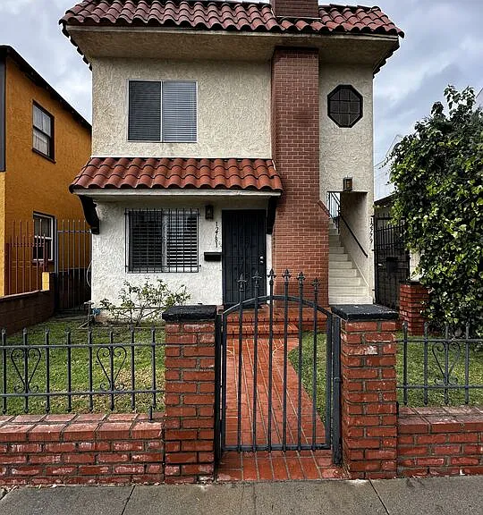 12779 Venice Blvd — Photo 1