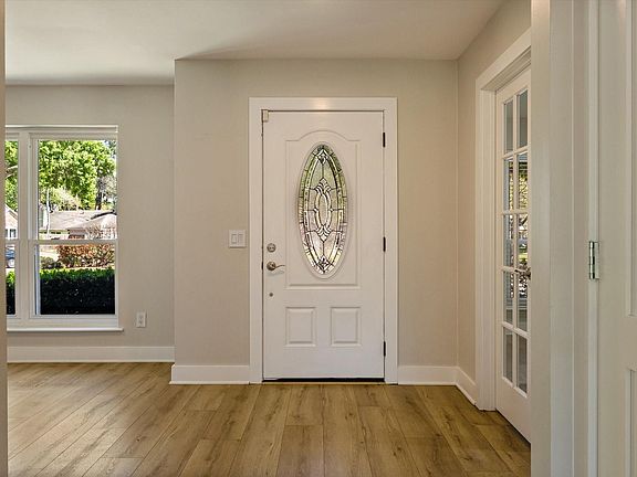 5th image of 519 Rams Bottom Ct
