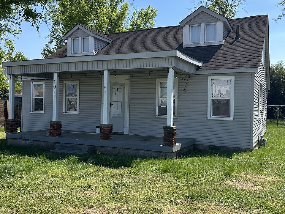 2nd image of 1022 W Kirkland Ave