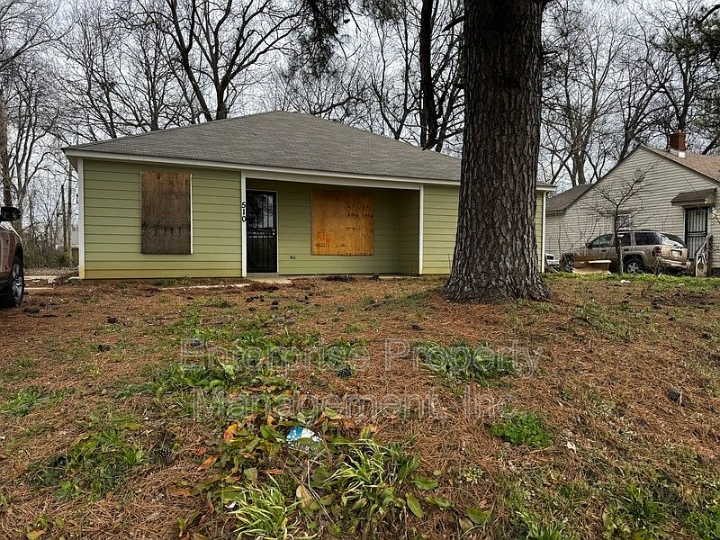 1st image of 510 Burlington Cres