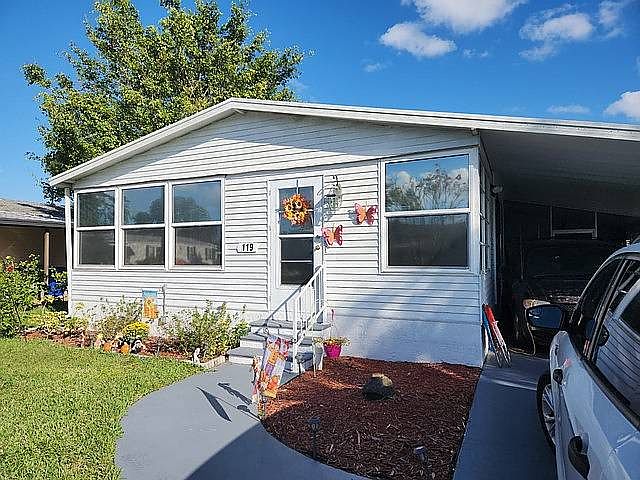 1st image of 119 Bimini Cay Cir