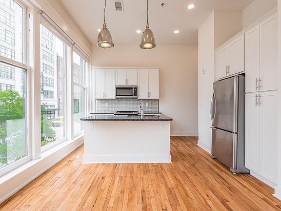 2nd image of 117 1/2 S Gay St #201