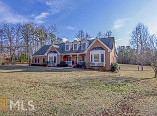 1119 S Jeff Davis Dr, Fayetteville, GA 30215