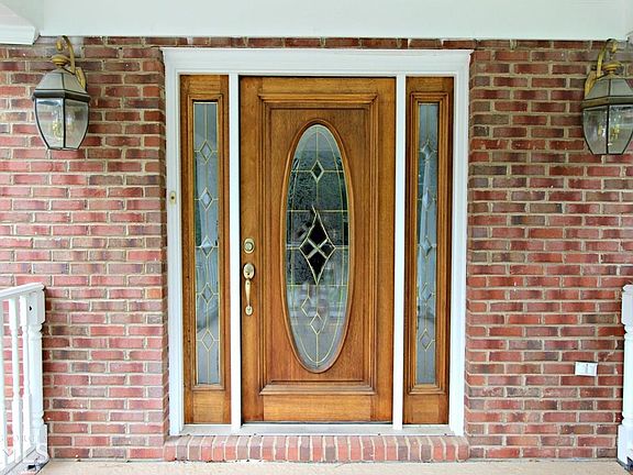 3rd image of 6376 Rosecommon Dr