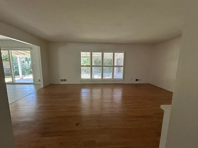 357 Birchwood Ct — Photo 20