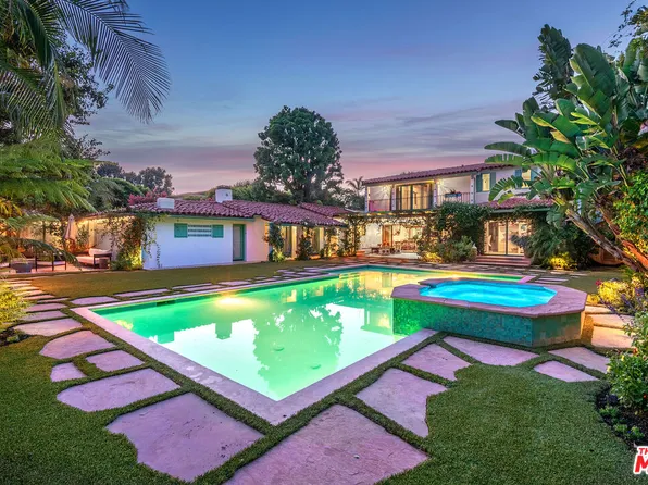 4256 Strohm Ave, North Hollywood, CA 91602