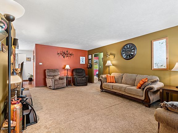 5th image of 6105 W Oscar Howe Cir
