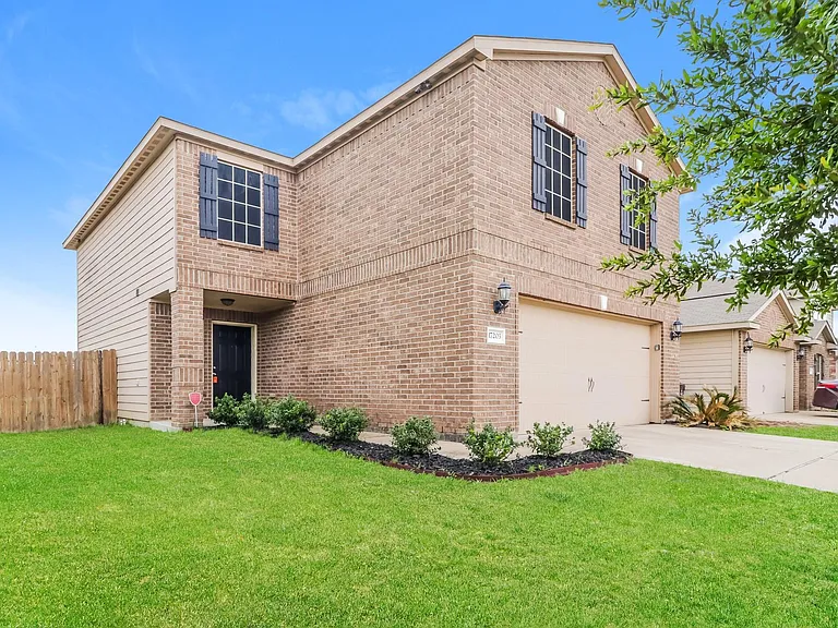 17203 Osprey Landing Dr — Photo 2