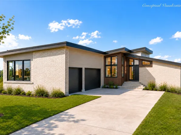 2819 Clearwater Dr, Norwalk, IA 50211