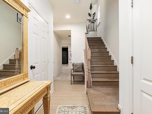3rd image of 109 Stribling Way