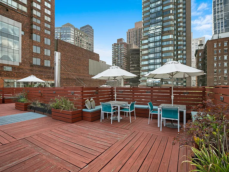 188 Columbus Ave #2RN — Photo 7