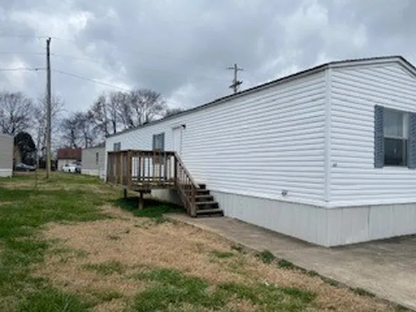 822 Monroe Ln, Oak Grove, KY