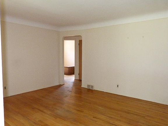 2nd image of 20820 Madison St