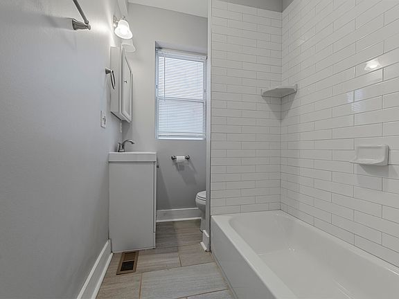 5th image of 4010 De Tonty St Floor 2