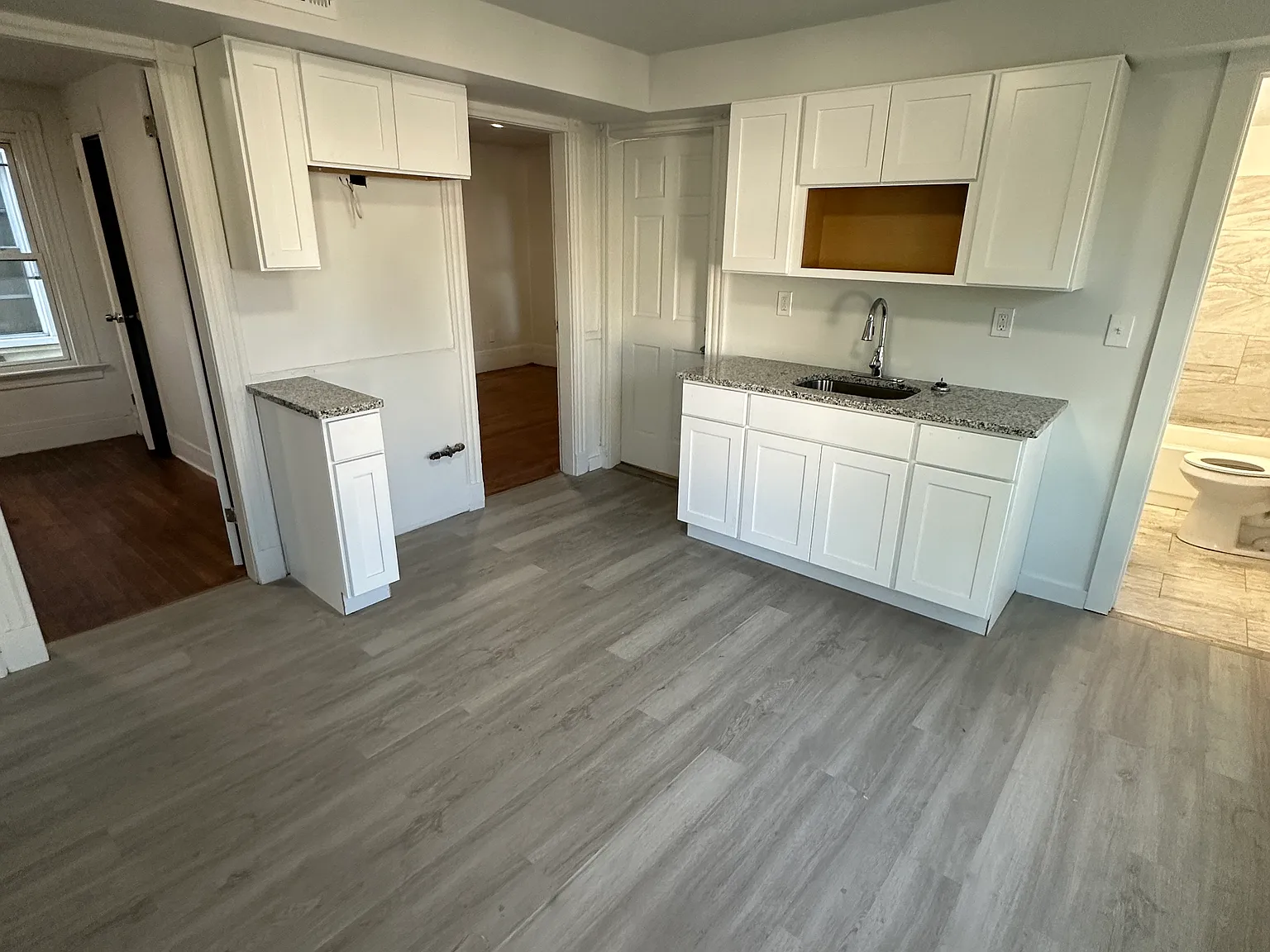 2 bed, 950 sqft, $1,549 — Photo 3