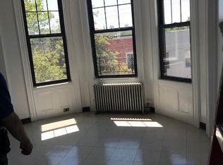 52 Hausman St #3FLL, Brooklyn, NY 11222